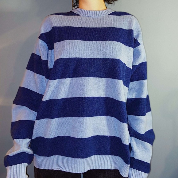 GAP Sweater - Picture 1 of 3